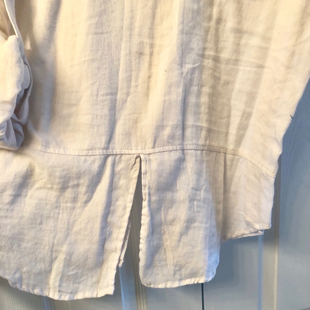 COPY - Women’s button down - Picture 4 of 5